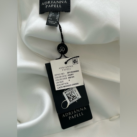 Adrianna Papell White Tea Length Wedding Gown lace applique Bodice Sz (4) 8 - Picture 8 of 8